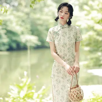 2023 Žalia kinų tradicinė Cheongsam Rytų vakarėlio retro suknelė Vasaros gėliųSexy Moterys Qipao suknelės