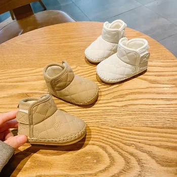 Kūdikių batai Kojinės minkštais padais, kurie nenukrenta žiemą Vyriški ir moteriški kūdikiai nuo 0 iki 11 metų Šilti minkšti batai