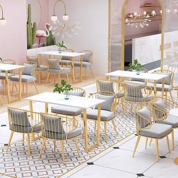 Šiaurės šalių kavinė laisvalaikio vakarietiškas restoranas užkandžių baras restoranas valgomojo baldų komplektas geležinio marmuro derybų stalo kėdės komplektas